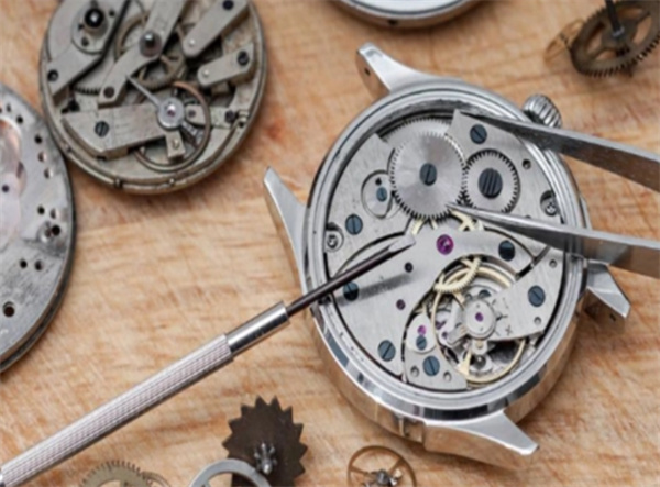 欧米茄腕表后盖裂痕如何修复？专业技巧助您爱表重生（图）